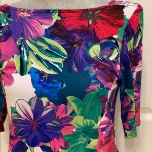 Cupio multi color floral top with short sleeves